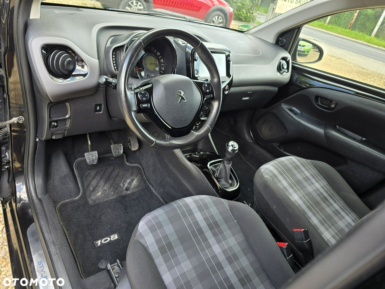 Peugeot 108 - 6