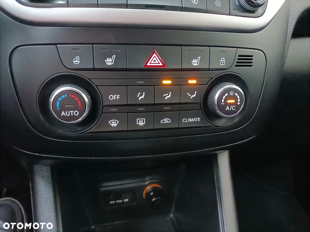 Kia Venga 1.6 CRDi 128 Dream Team Edition - 22