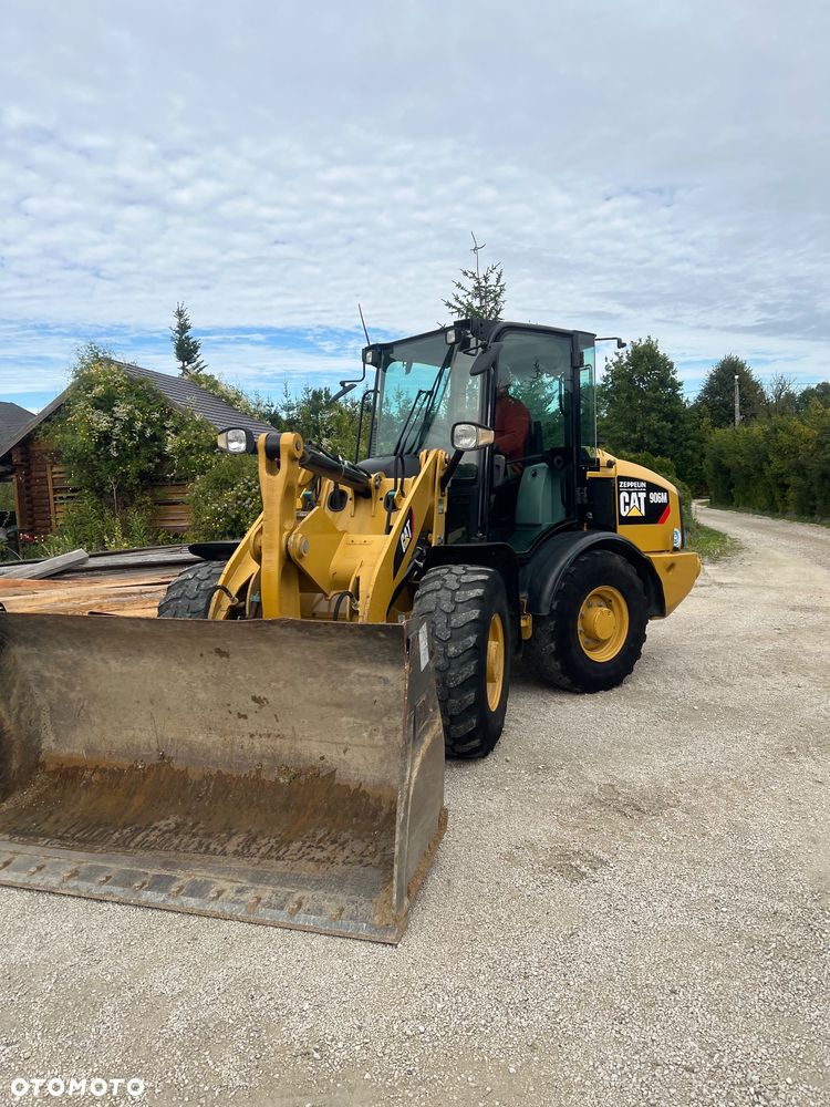 Caterpillar ŁADOWARKA CAT 906M 906 907 908 łyżka pług widły  Liebherr 506 Volvo L25 - 27