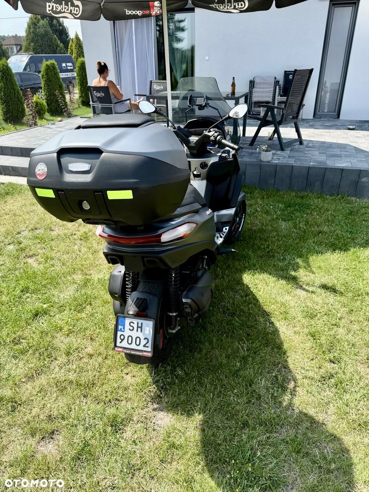 Piaggio MP-3 - 4
