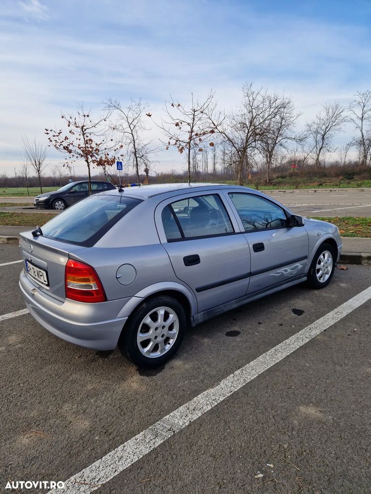 Opel Astra 1.6 Elegance - 3