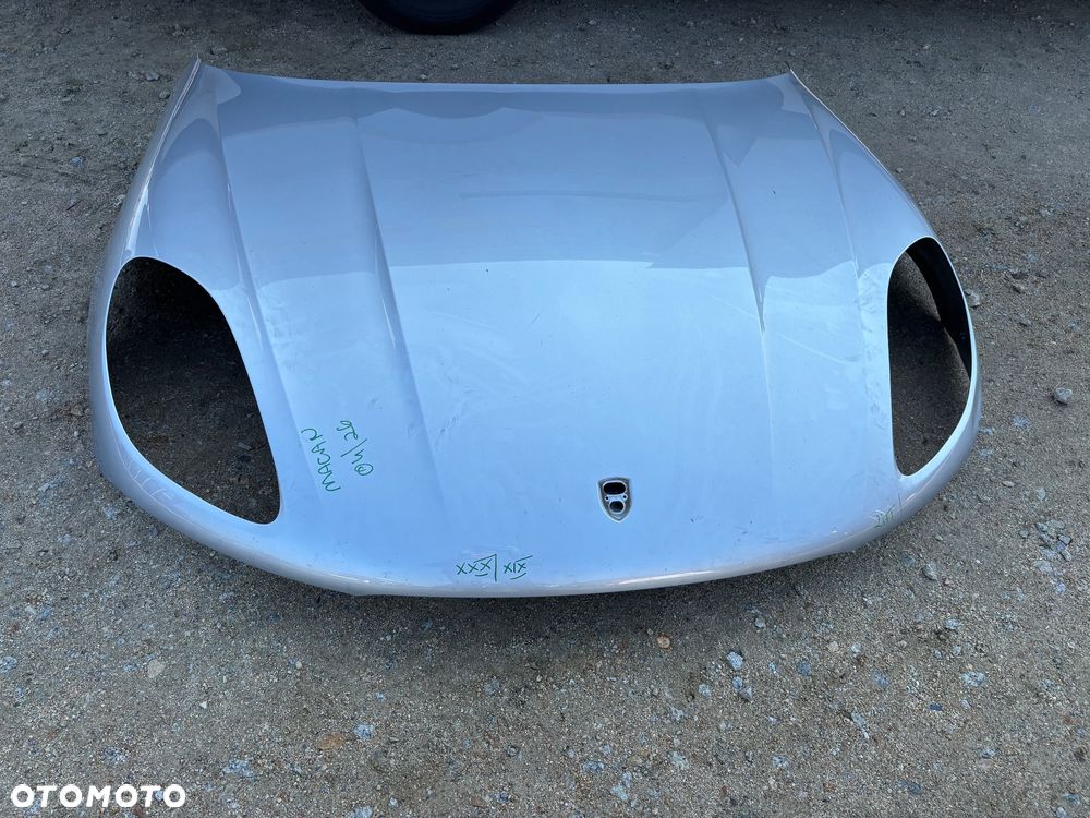 Porsche Macan 95B lift 2021-Maska silnika - 1