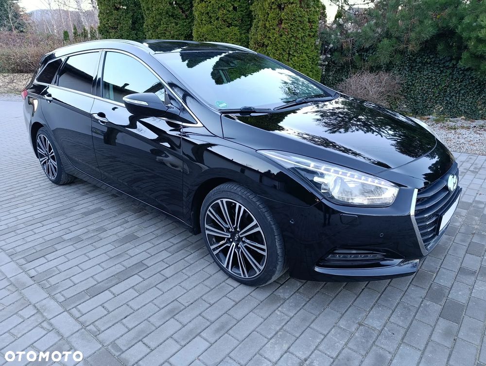 Hyundai i40 1.7 CRDi Premium DCT - 1