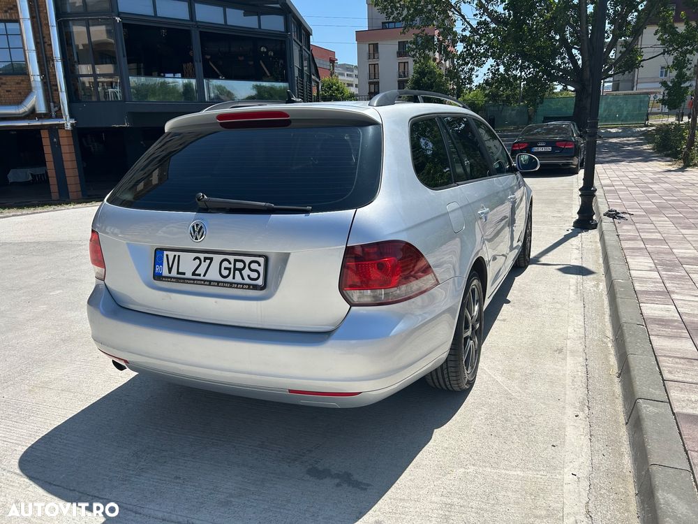 Volkswagen Golf 1.6 TDI DPF Comfortline - 6