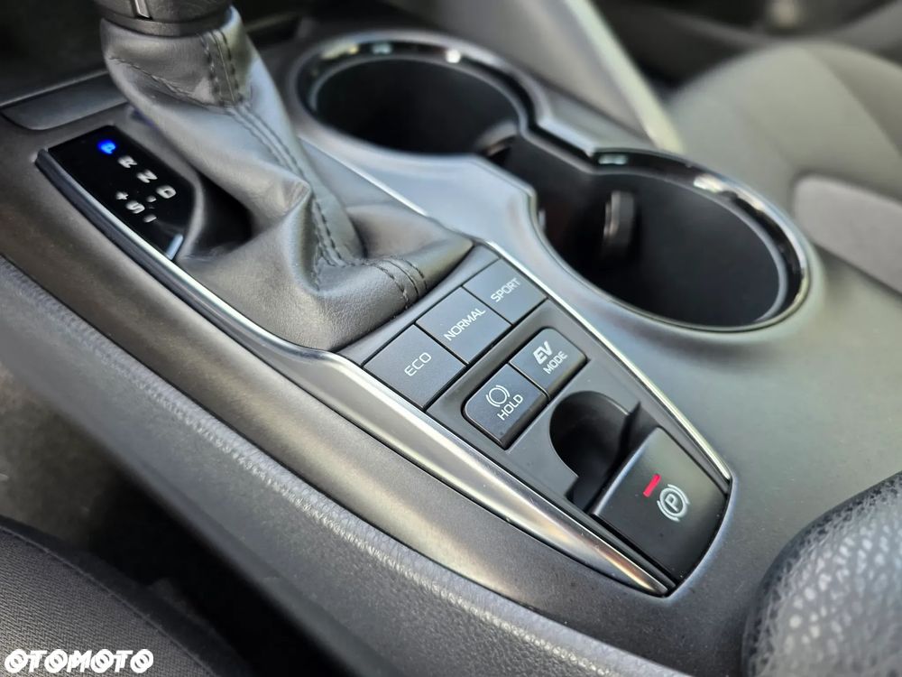 Toyota Camry 2.5 Hybrid Prestige CVT - 21