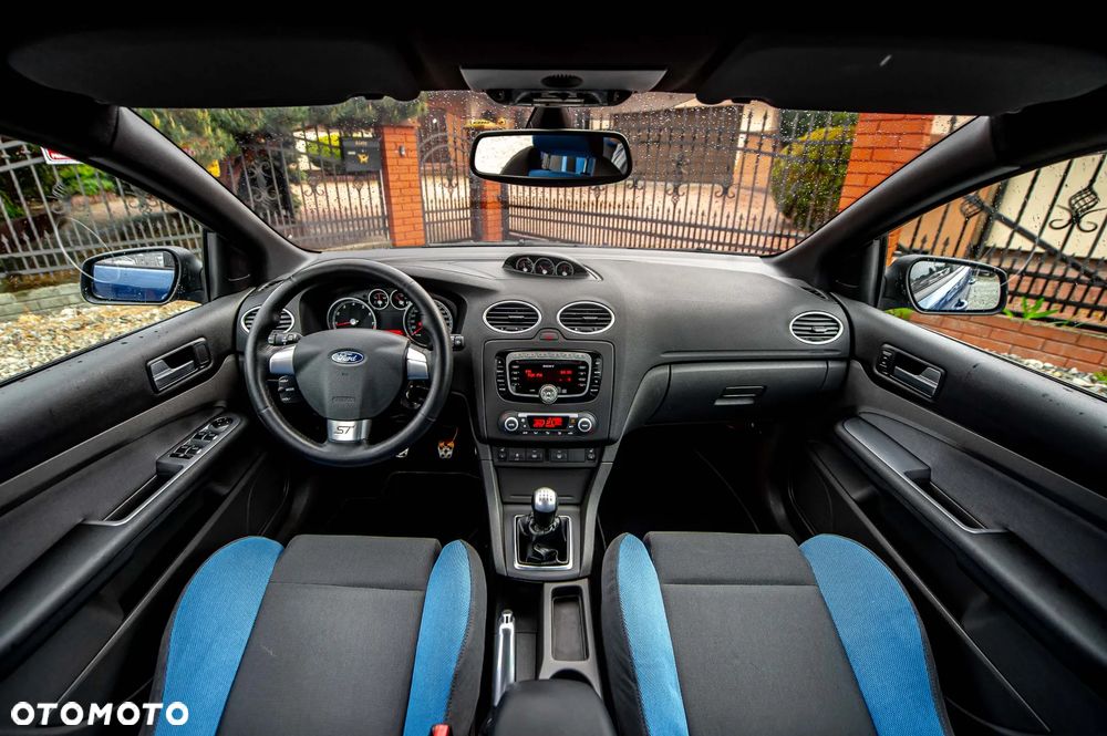 Ford Focus 2.5 ST - 25
