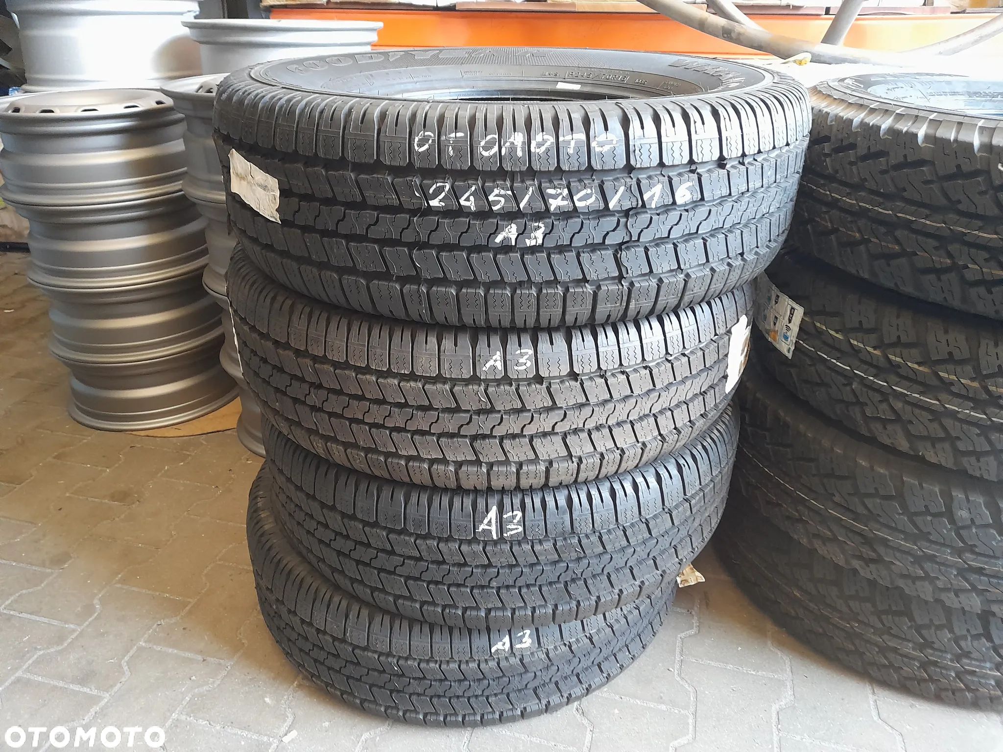 Opony letnie GOODYEAR WRANGLER SR-A M+S 106S 245/70/R16 - 1