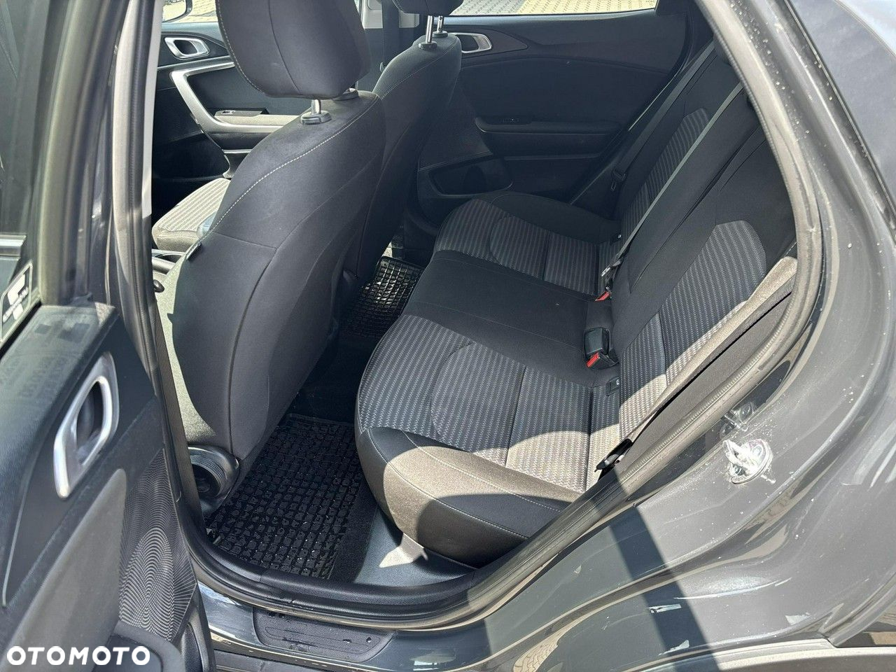 Kia XCeed 1.5 T-GDI M - 12