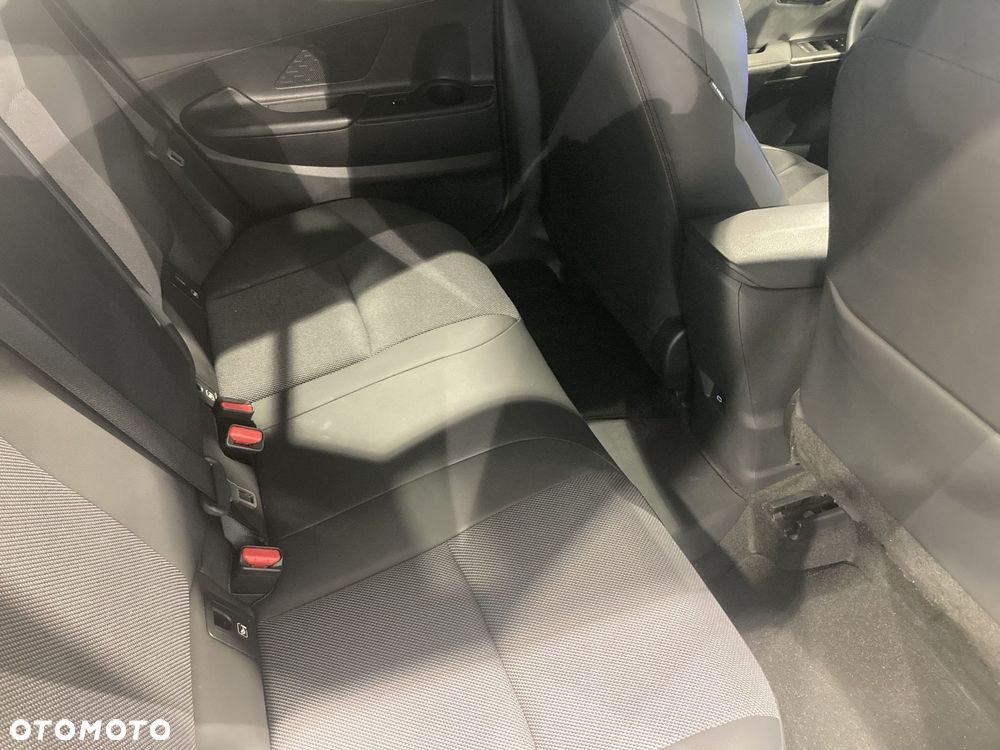 Toyota C-HR - 11