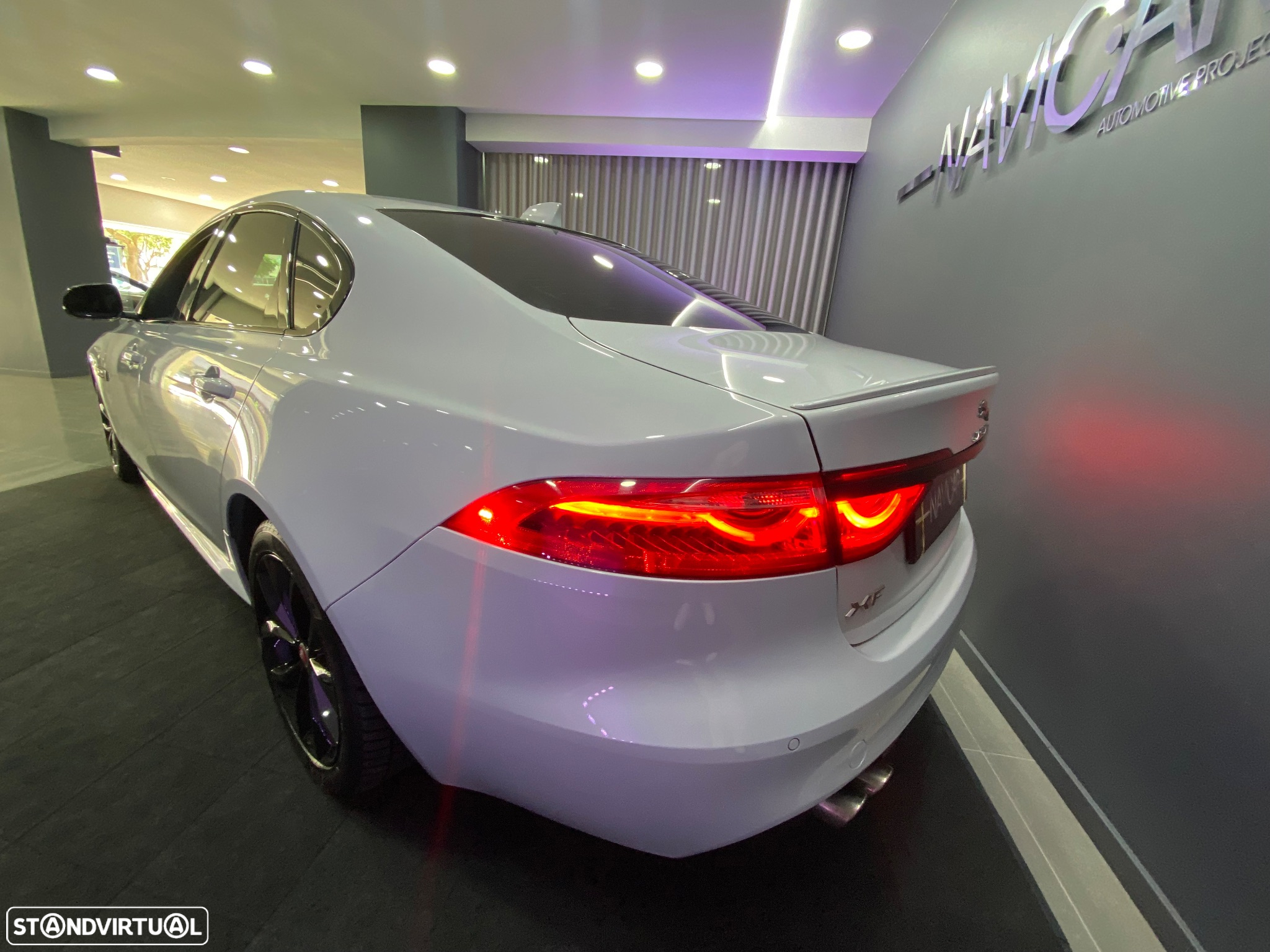 Jaguar XF 20d Aut. R-Sport - 11