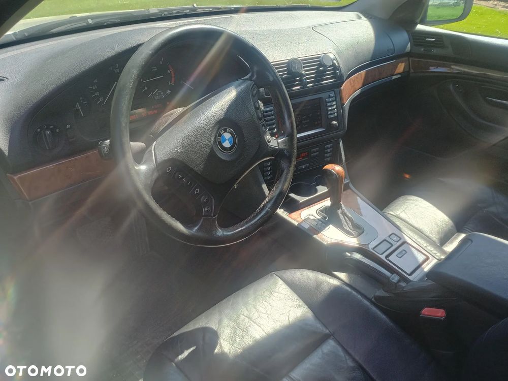 BMW Seria 5 - 12