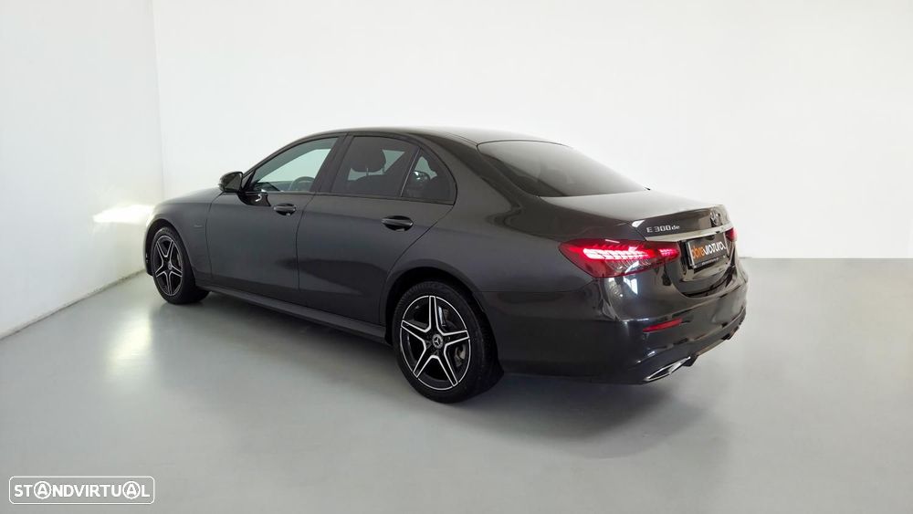 Mercedes-Benz E 300 - 6