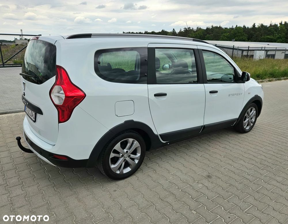 Dacia Lodgy dCi 110 Stepway - 4