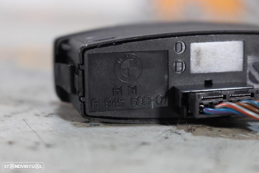 Botão De 4 Piscas Bmw 1 Coupé (E82)  6945603 / 61316945603 / 6 945 603 - 7