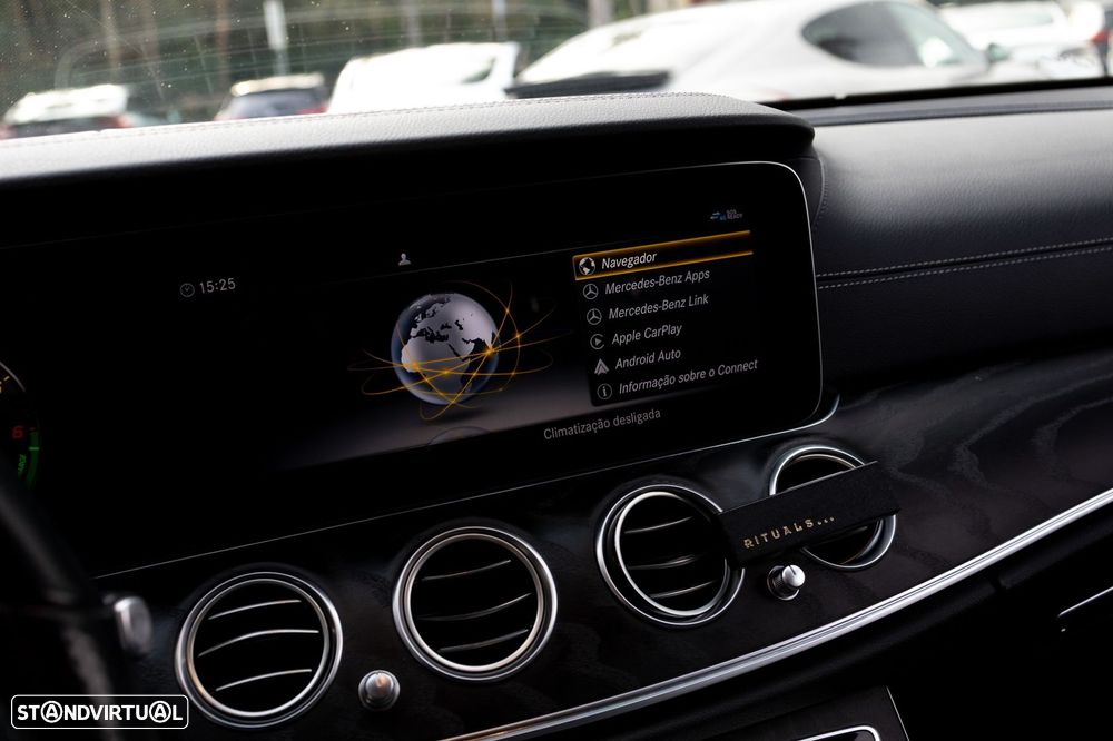 Mercedes-Benz E 300 de AMG Line - 28