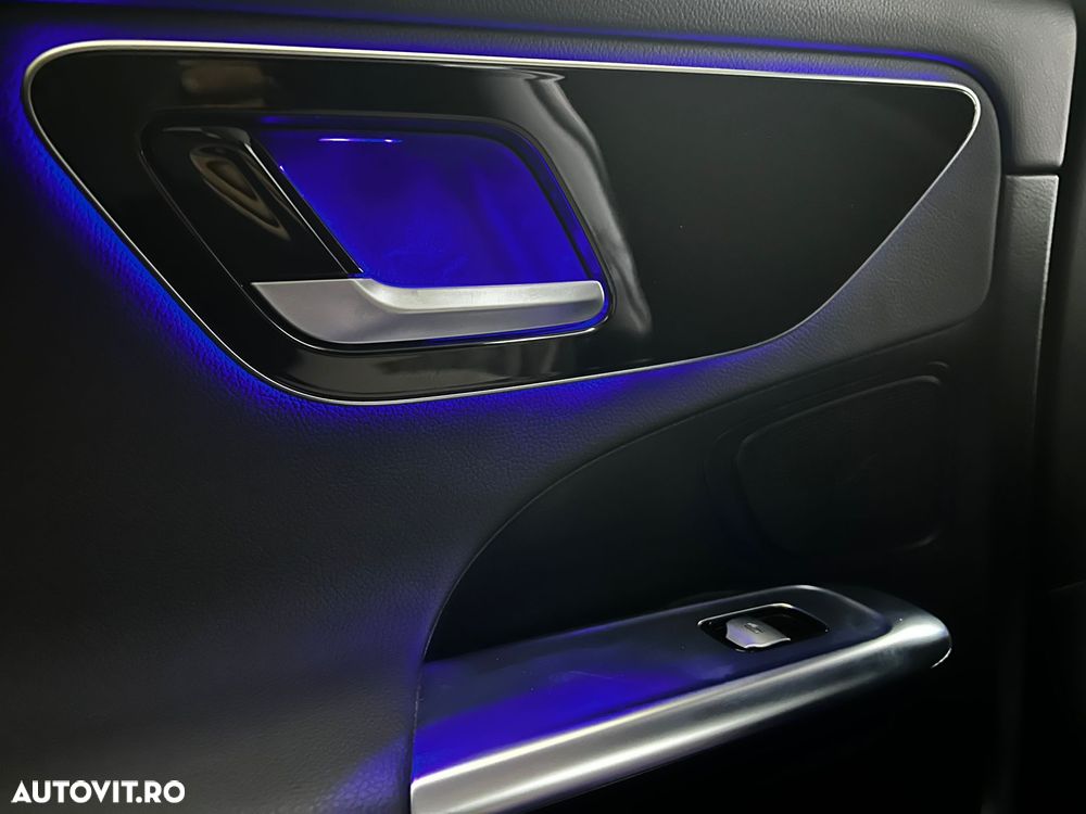 Mercedes-Benz C 300 4Matic 9G-TRONIC - 11