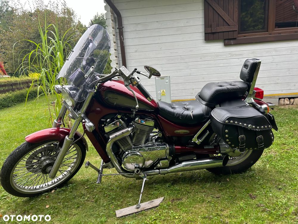 Suzuki Intruder - 14