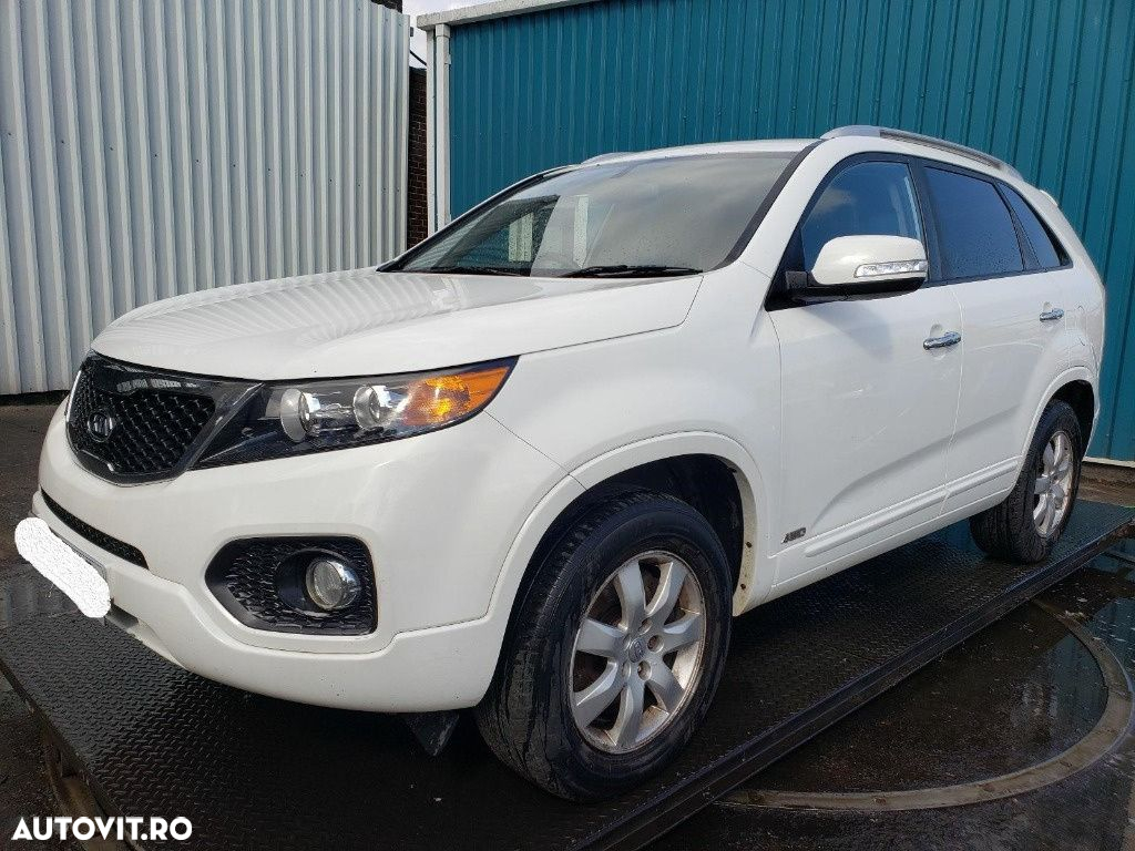 Aripa stanga fata Kia Sorento 2010 SUV 2.2 DOHC - 3