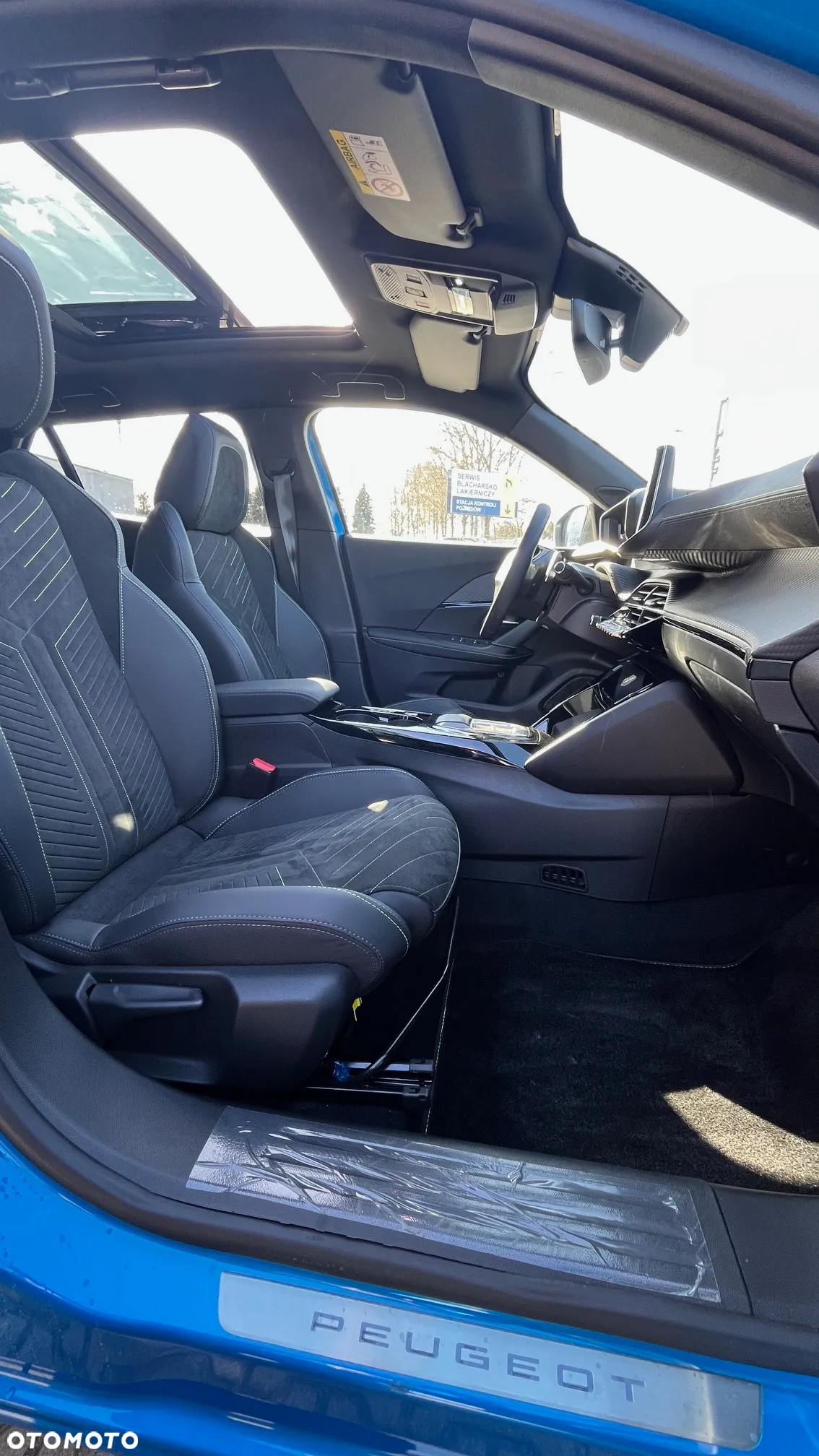 Peugeot 2008 PureTech mHEV GT e-DCS6 - 10
