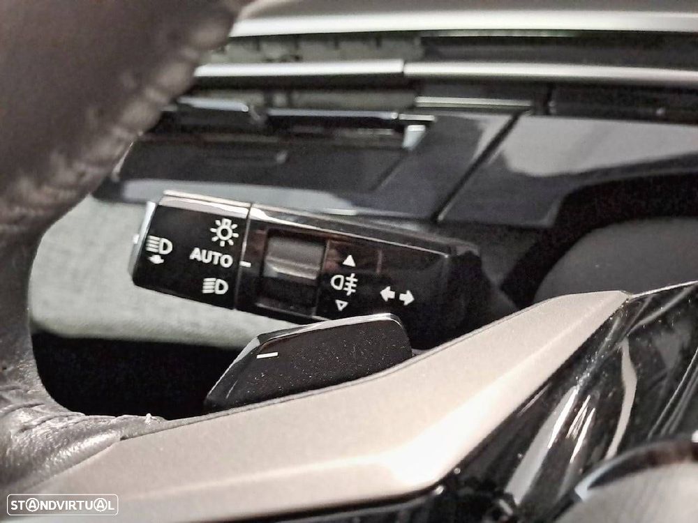 Peugeot 3008 1.2 Hybrid Allure e-DCS6 - 14