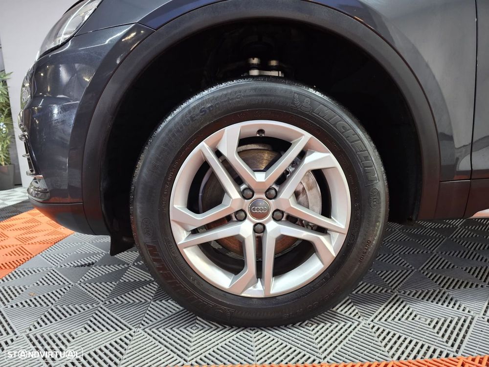 Audi Q5 2.0 TDI quattro S-tronic - 9
