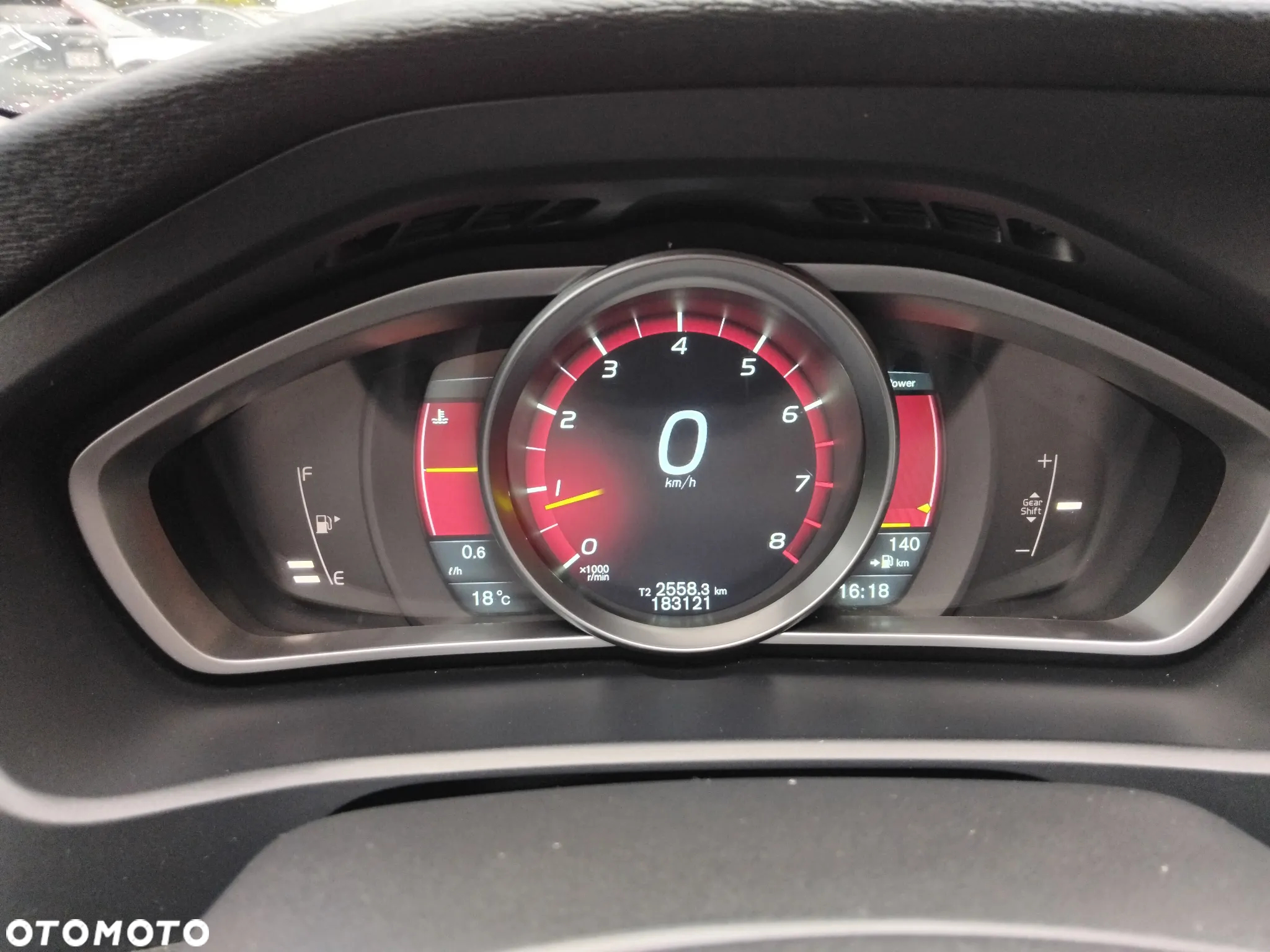 Volvo V40 - 13