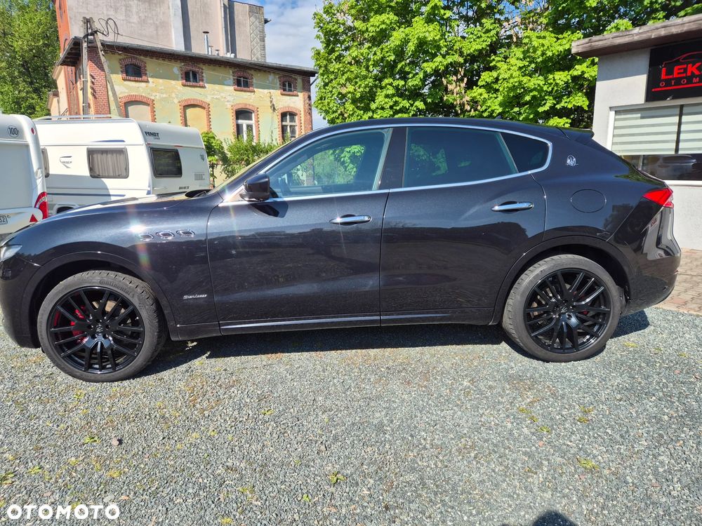 Maserati Levante Q4 GranLusso - 11