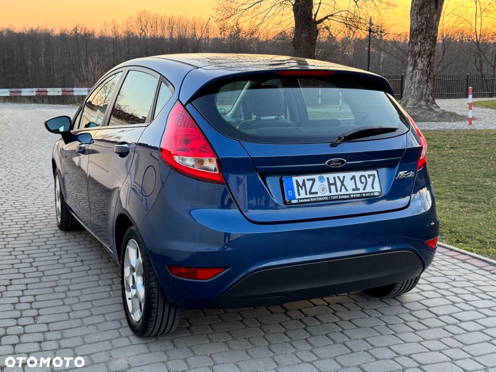 Ford Fiesta - 12