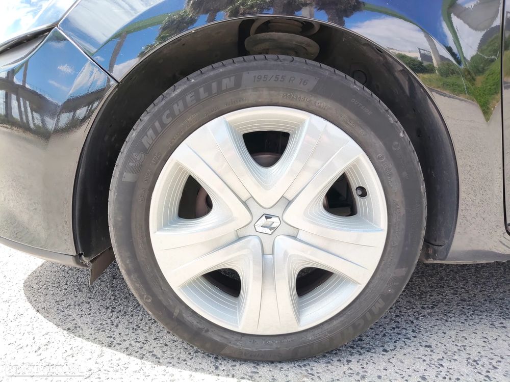 Renault Clio Sport Tourer Energy dCi 90 Start & Stop Dynamique - 19