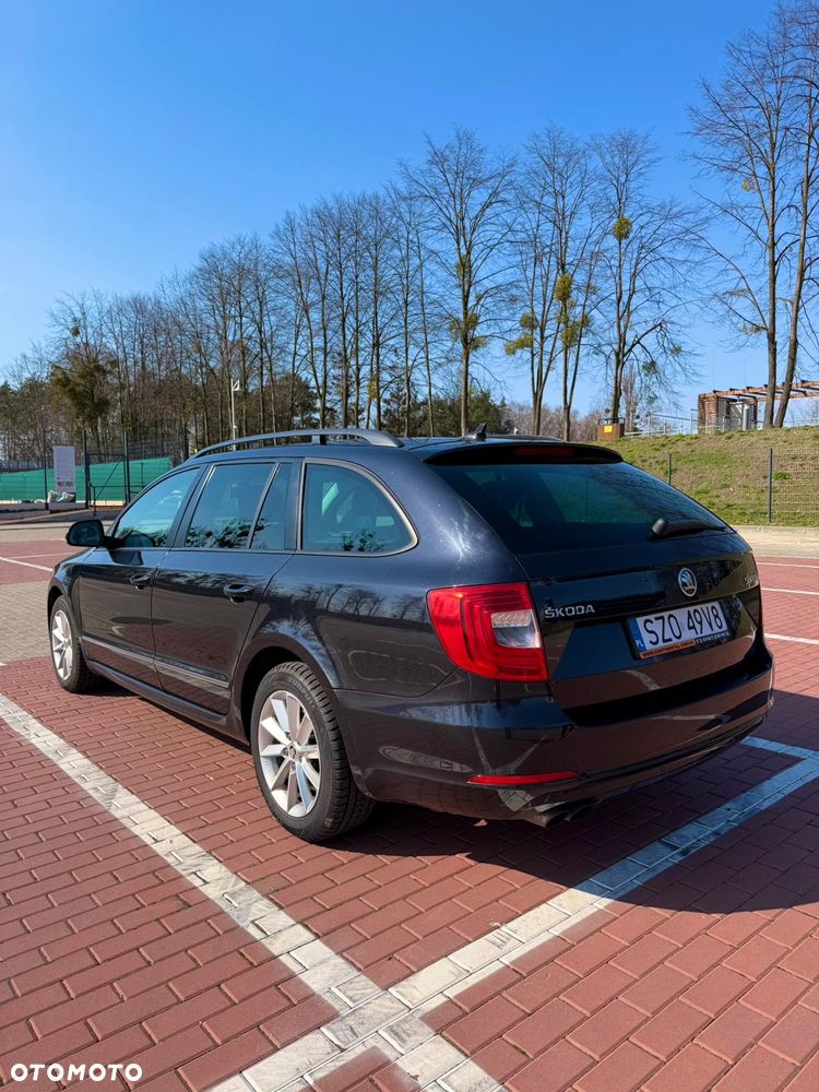 Skoda Superb 2.0 TDI Elegance - 4