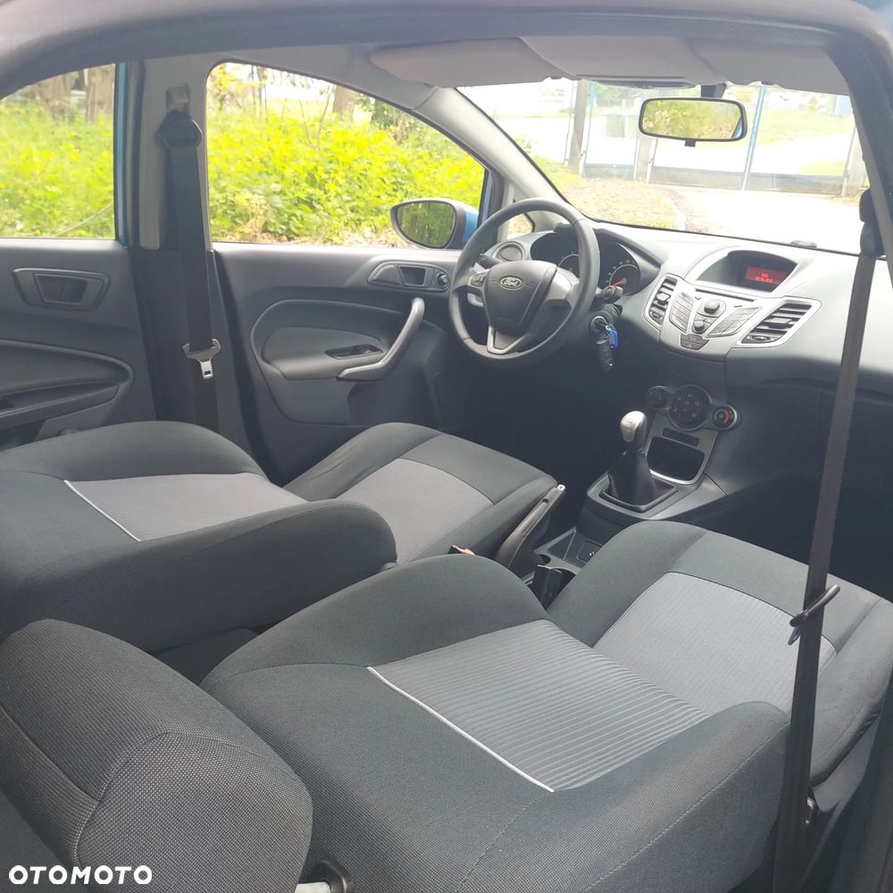 Ford Fiesta 1.25 Ambiente - 19