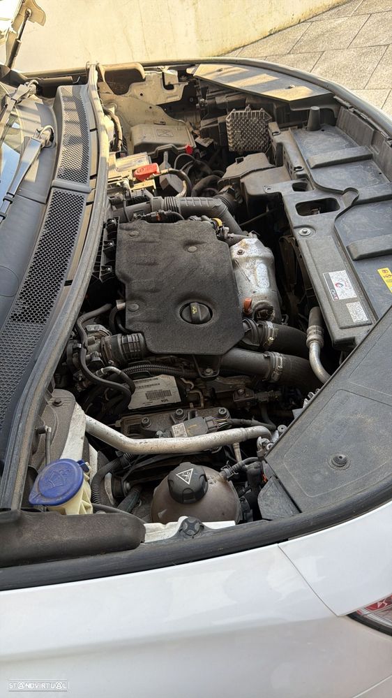 DS DS7 Crossback 1.5 BlueHDi Performance Line EAT8 - 8