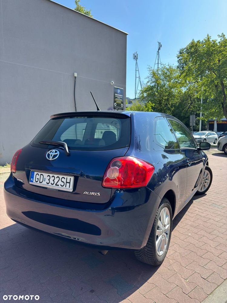 Toyota Auris 2.0 D-4D Prestige - 4
