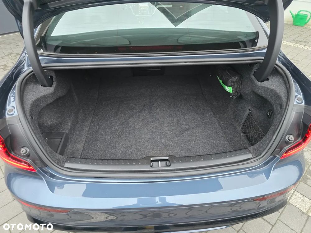 Volvo S60 B5 B AWD Ultimate Dark - 17