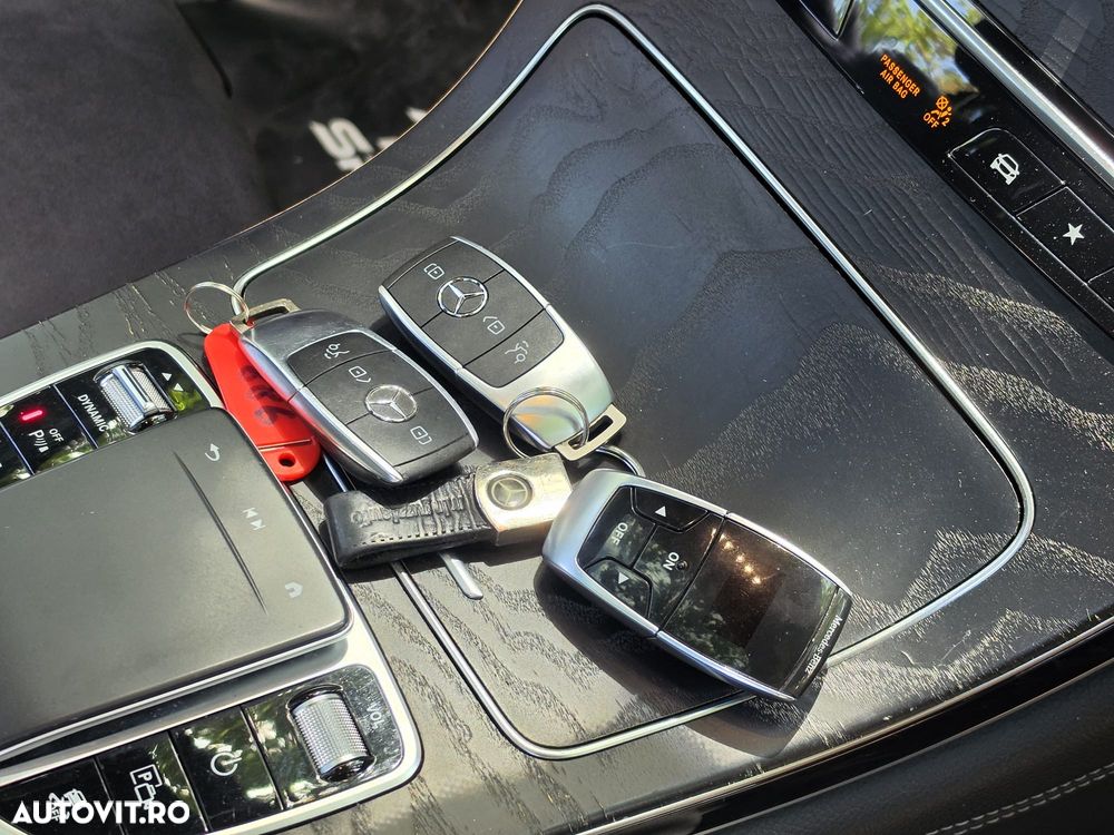 Mercedes-Benz GLC 220 d 4MATIC 9G-TRONIC AMG Line - 36