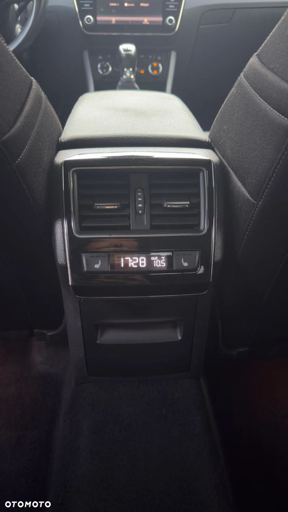 Skoda Superb 2.0 TDI Style - 19