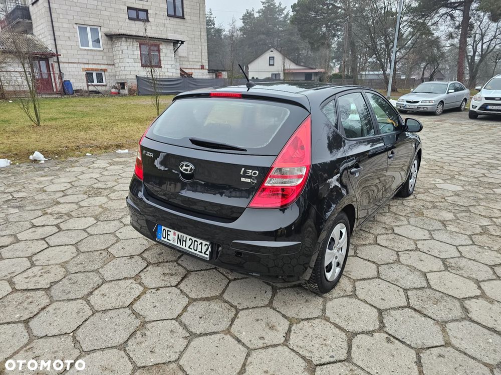 Hyundai i30 1.4 Comfort World Cup - 23