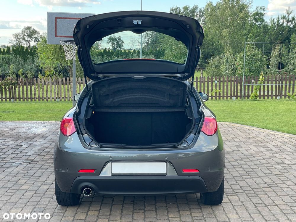 Alfa Romeo Giulietta - 13