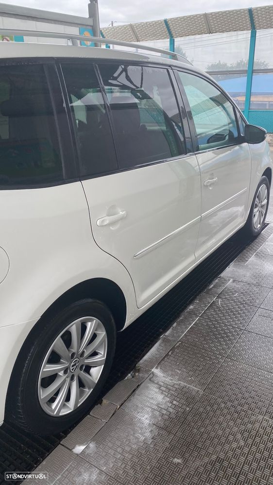 VW Touran 2.0 TDI Blue.Highline 7L - 14