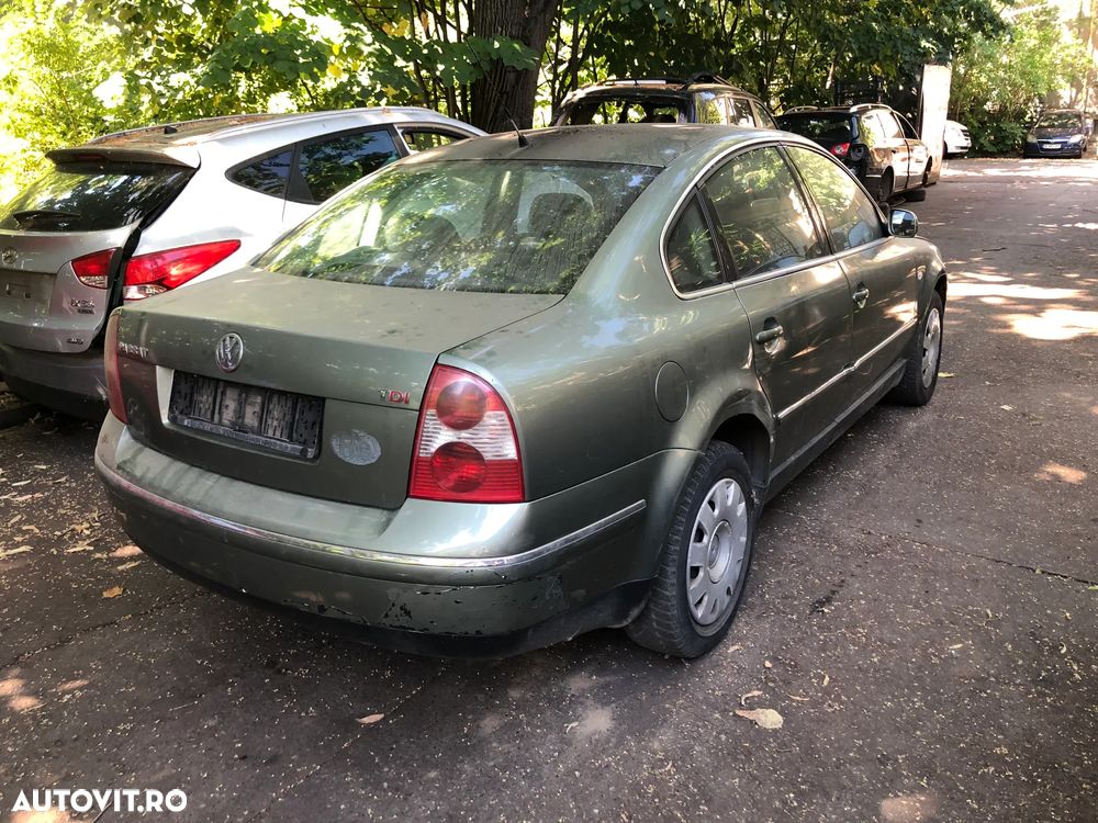 Dezmembrez VW Volkswagen Passat B5.5 sedan verde deschis 1.9 TDI AVF 131cp 130.000km - 2