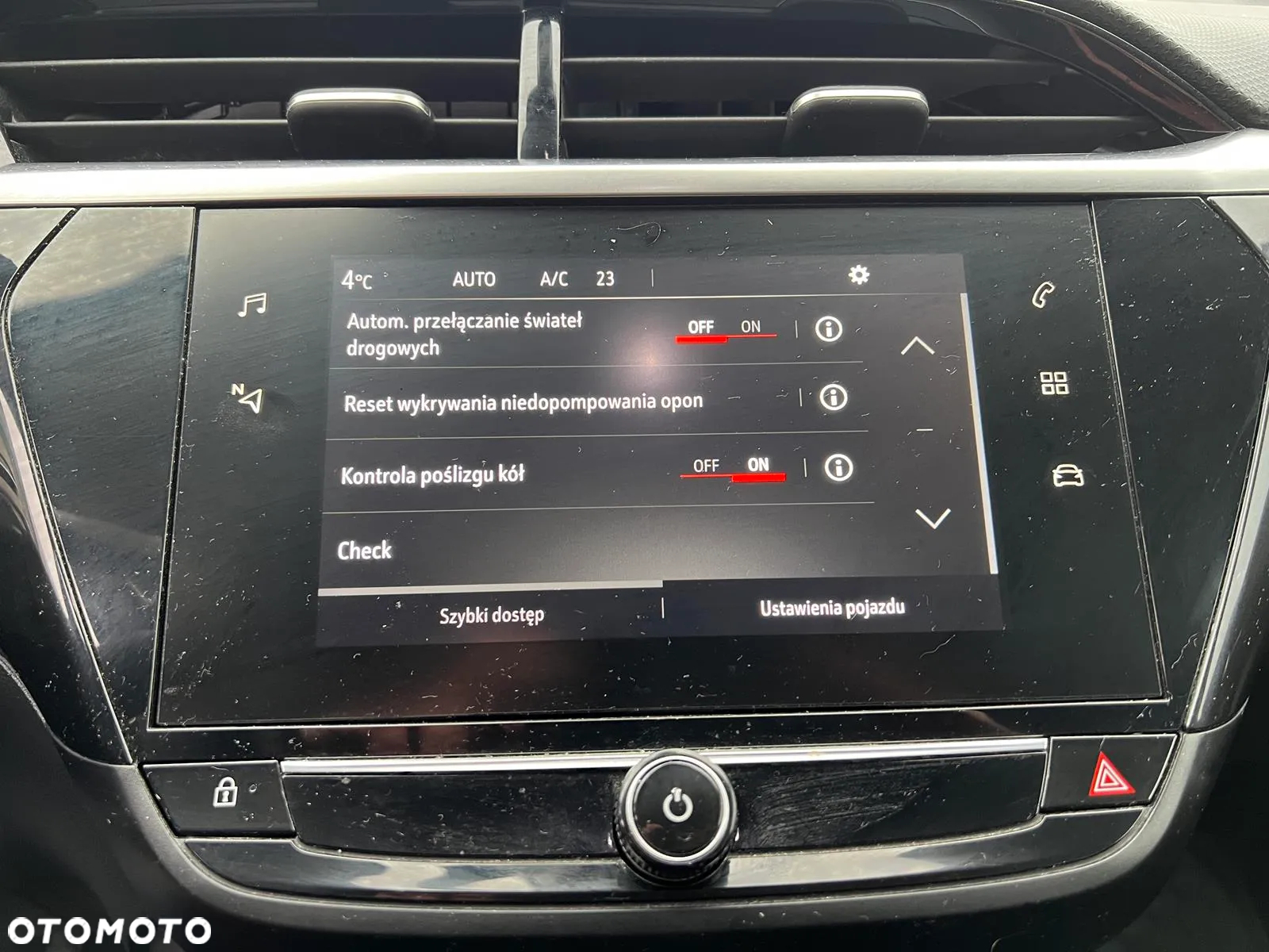 Opel Corsa 1.5 D Elegance S&S - 18