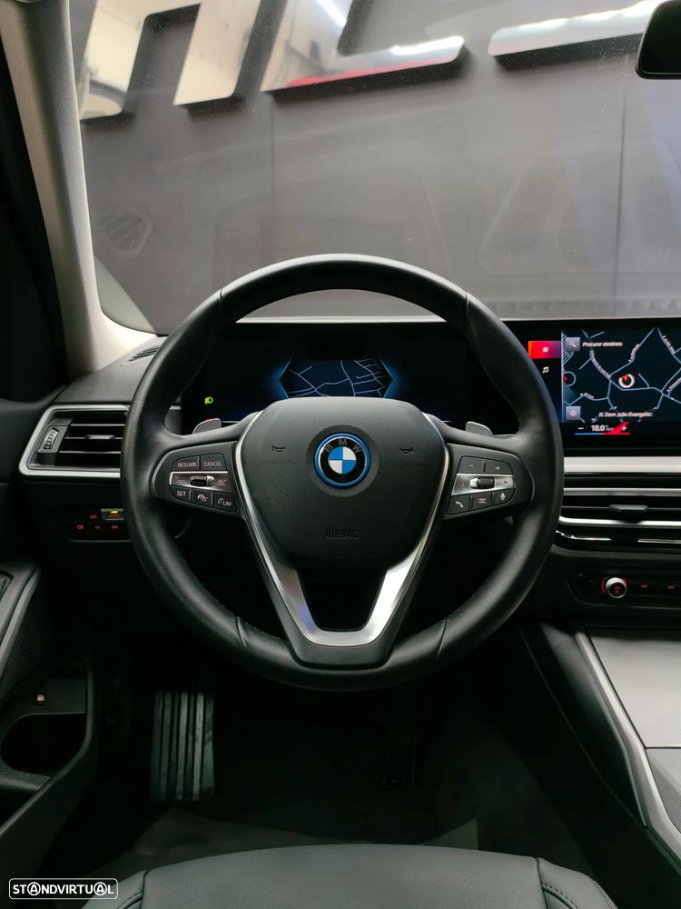 BMW 320 e Aut. Sport Line - 19