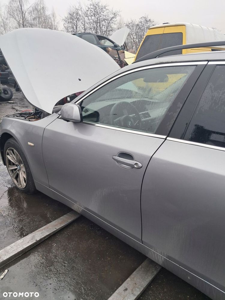 BMW 5 E60 E61 Drzwi lewy przód A08/7 SILBERGRAU METALLIC - 2