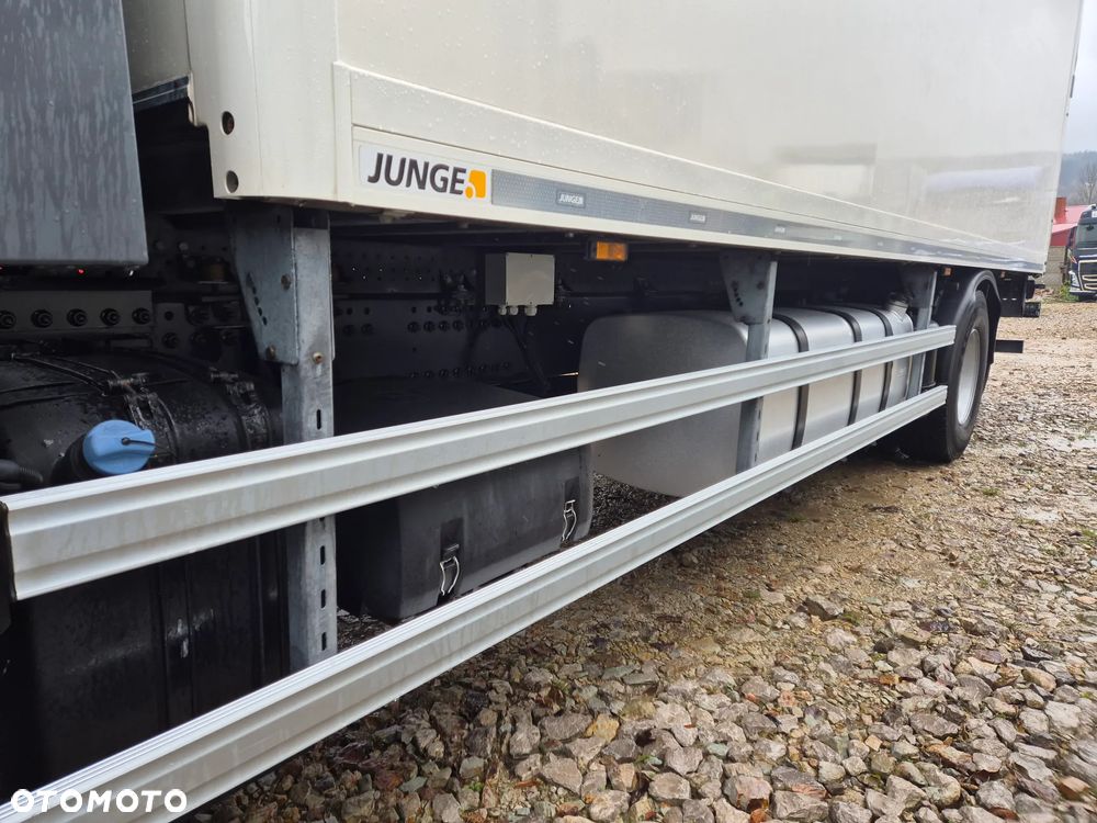 DAF XF ORYGINALNY PRZEBIEG z Niemiec / TANDEM ZESTAW PRZEJAZDOWY Z WINDĄ - 19