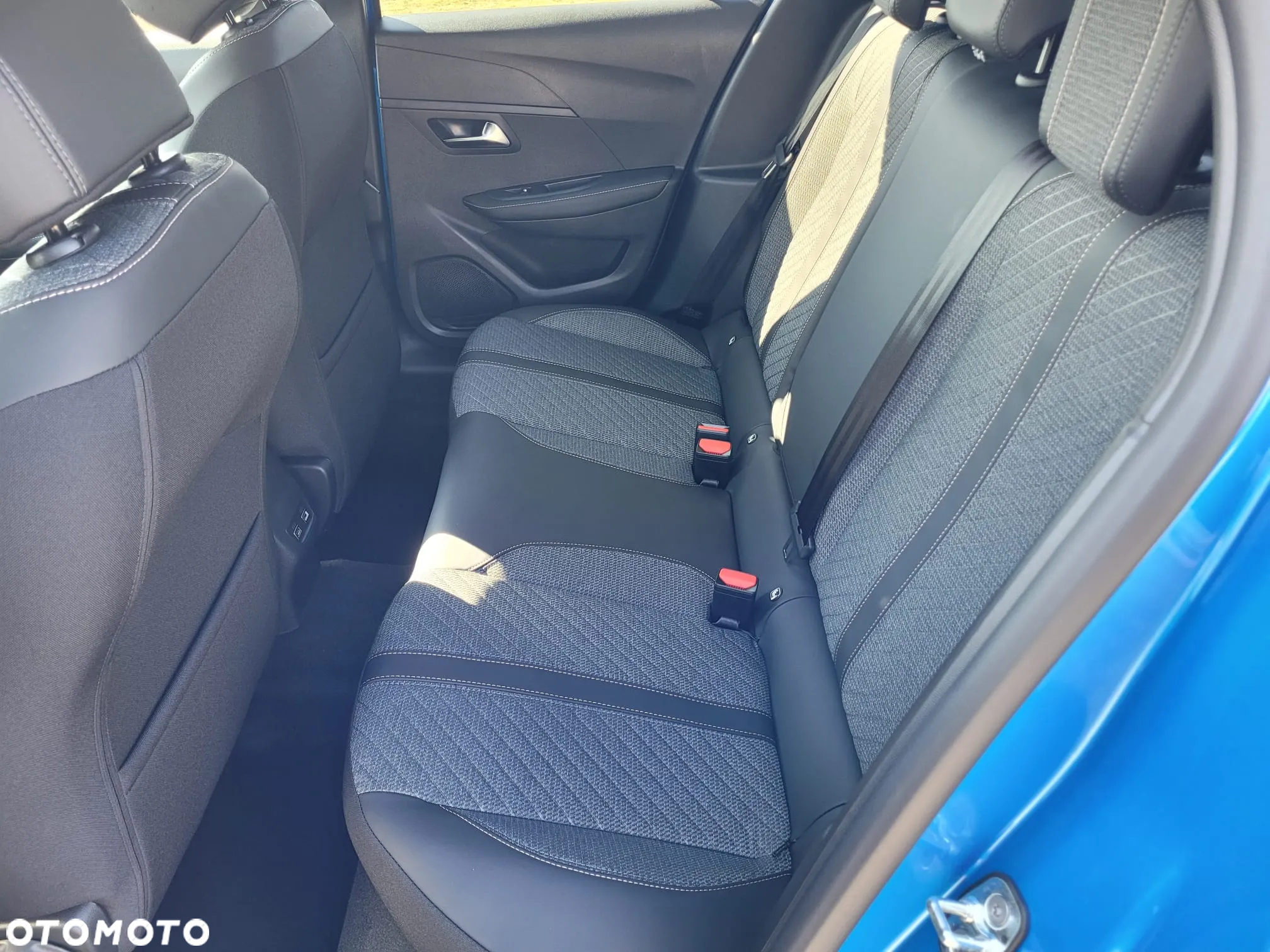 Peugeot 208 1.2 PureTech Allure S&S - 14