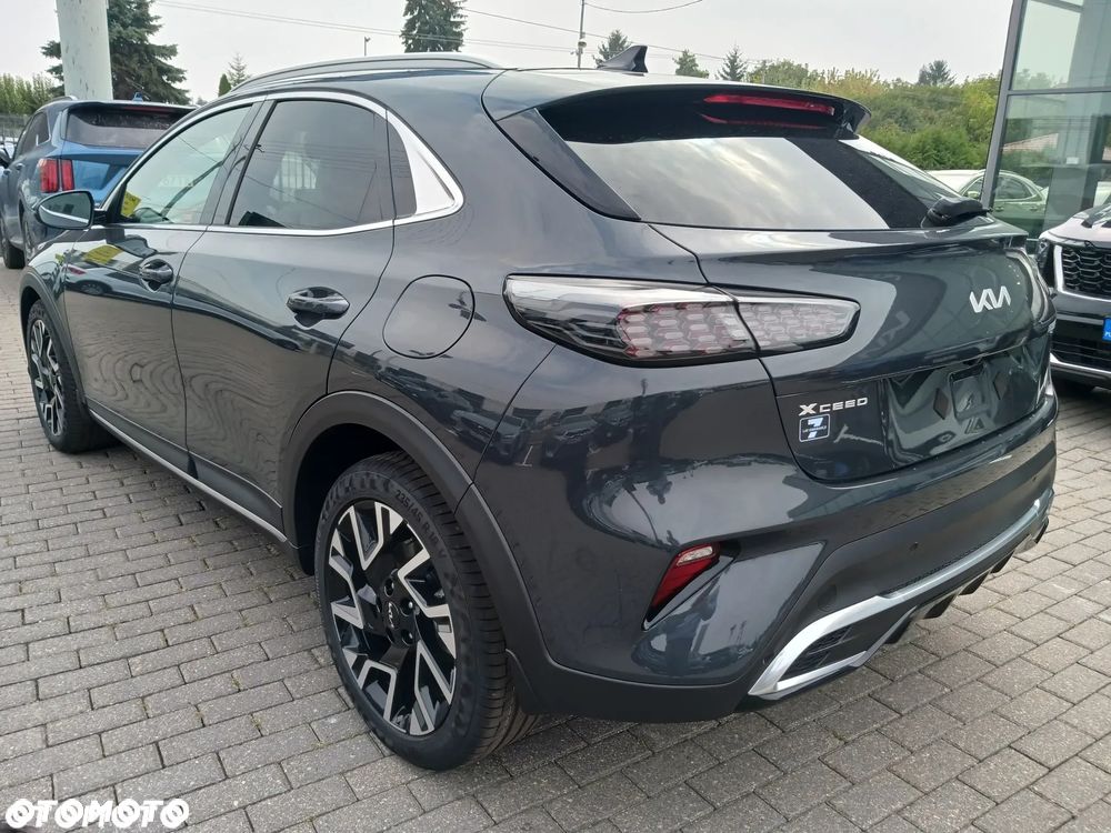 Kia XCeed 1.6 T-GDI Tribute DCT - 6