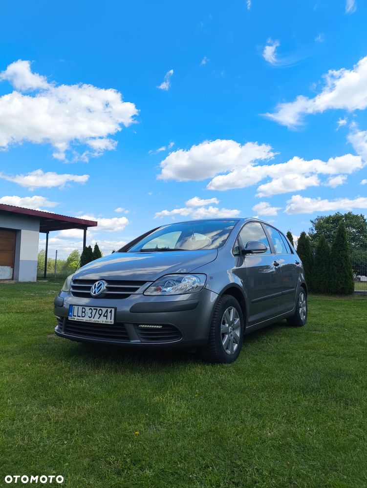 Volkswagen Golf - 1