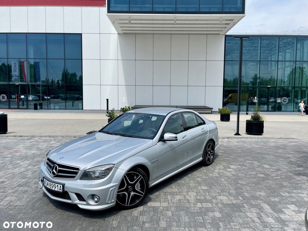 Mercedes-Benz Klasa C 63 AMG - 2