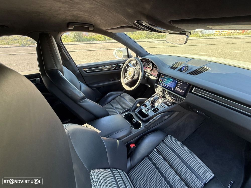Porsche Cayenne Coupé - 28