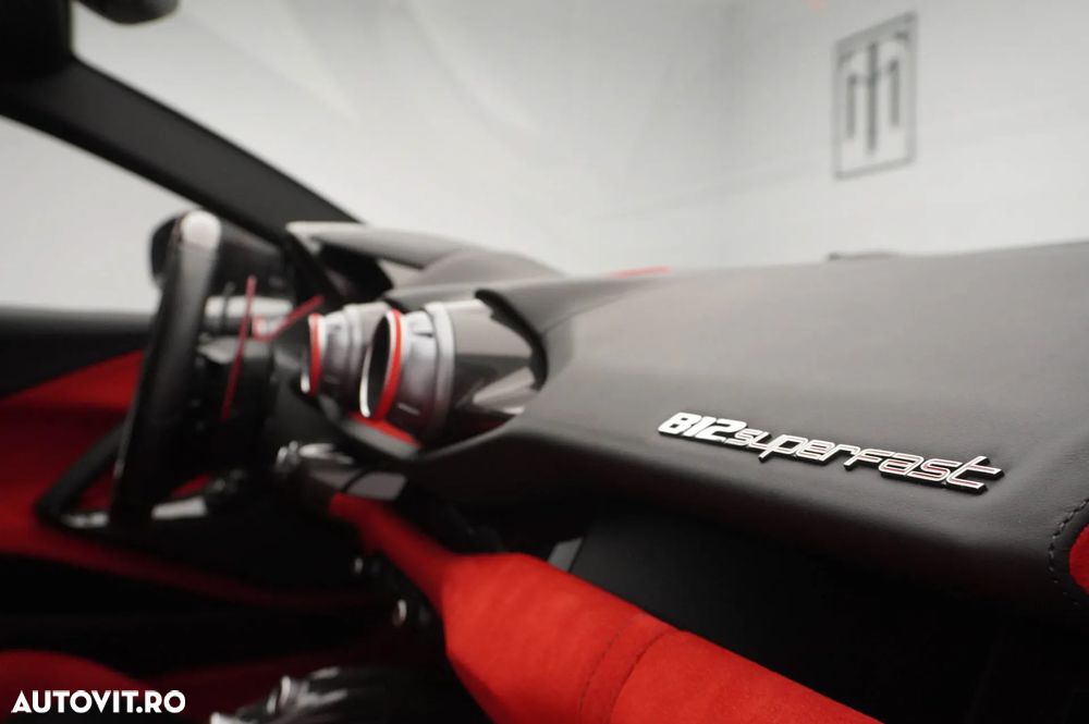 Ferrari 812 - 26